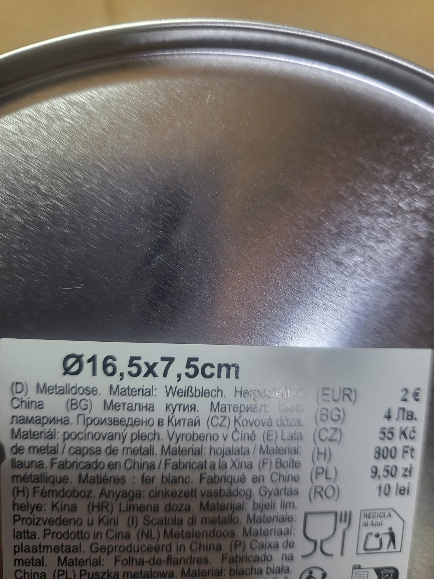 Tris scatole in latta