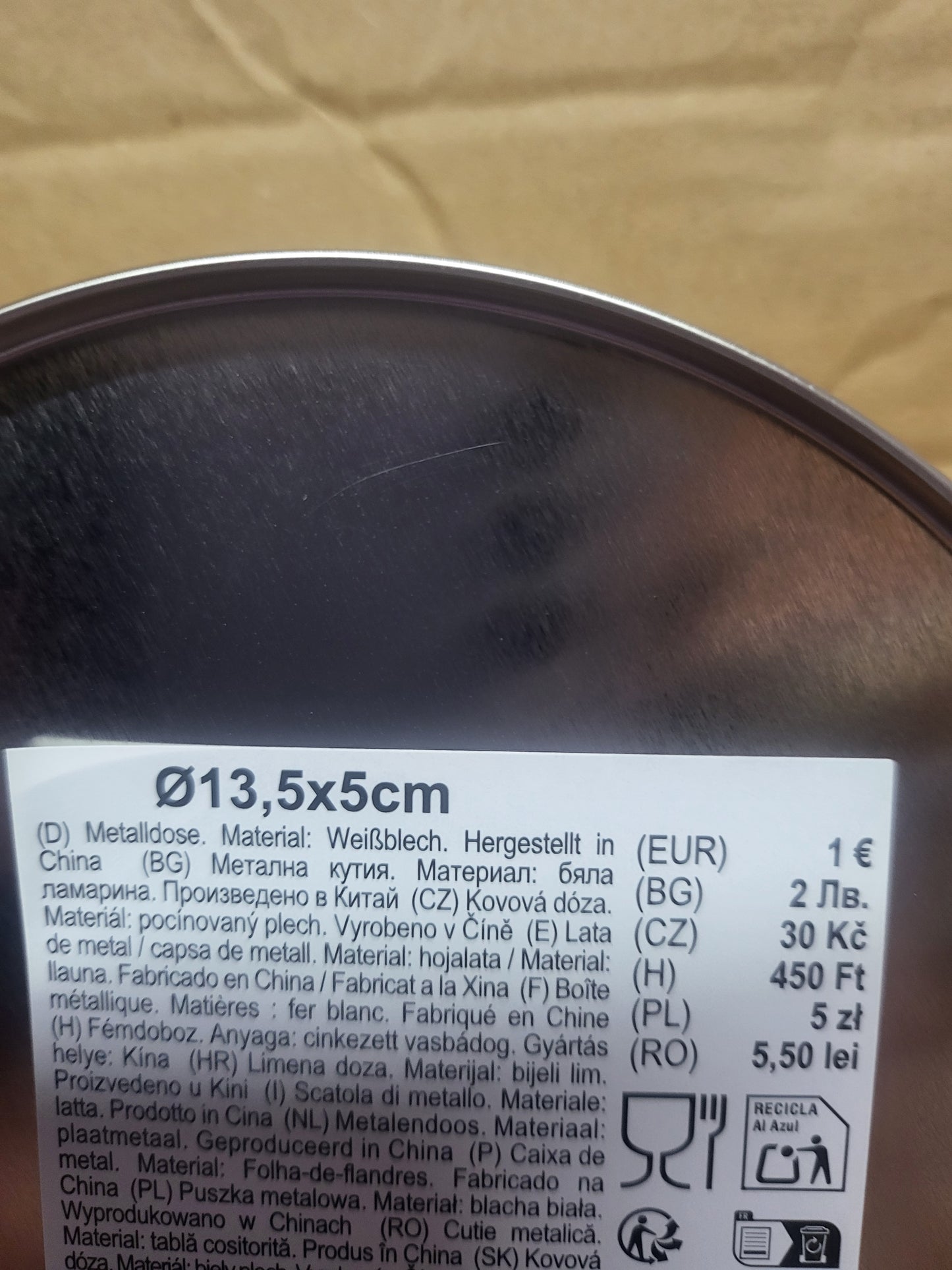 Tris scatole in latta