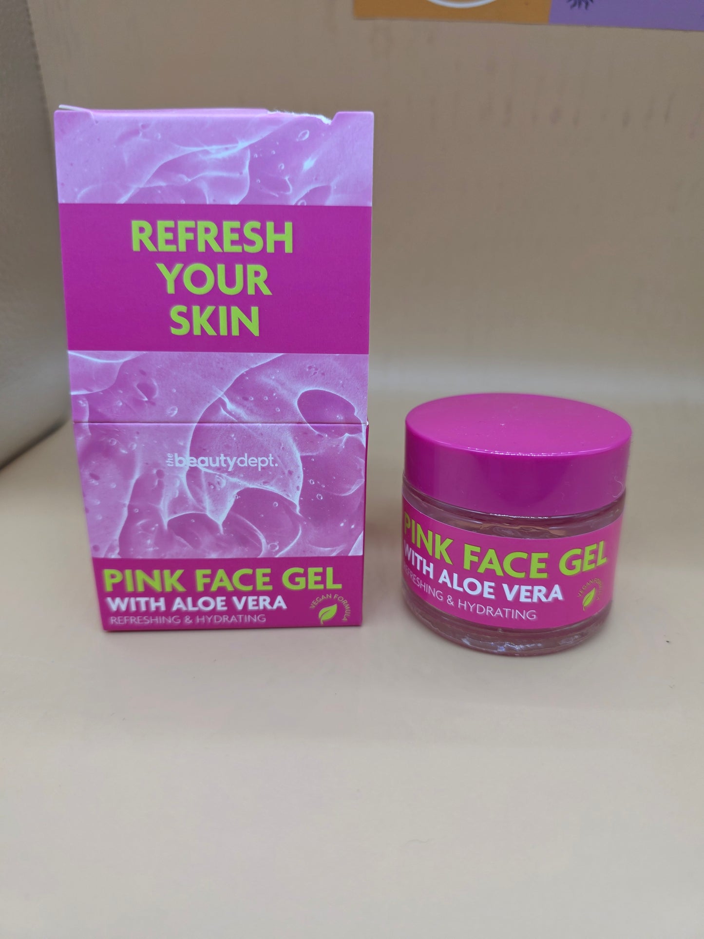 Gel viso rinfrescante e idratante.